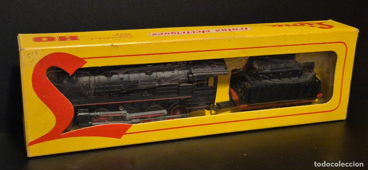 Trenes escala: LIMA MAQUINA LOCOMOTORA 9021 PARECE QUE QUIERE ARRANCAR PERO NO LO HACE