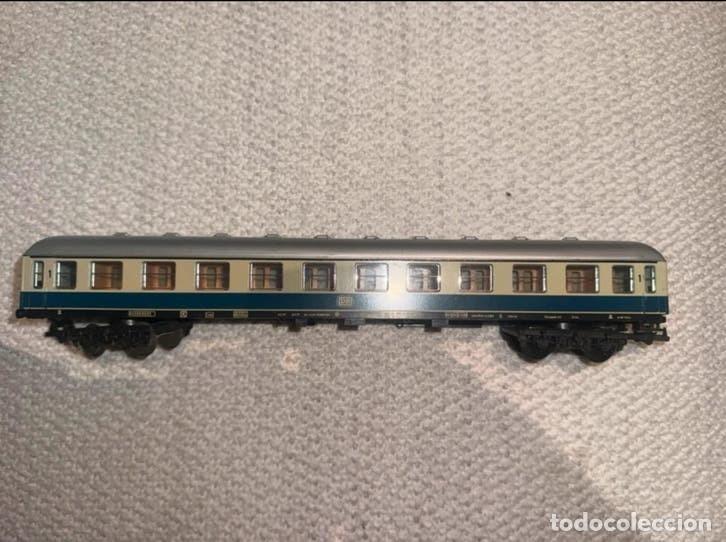 Trenes escala: Lima coche de viajeros DB 2&ordf; clase azul oc&eacute;ano / marfil H0