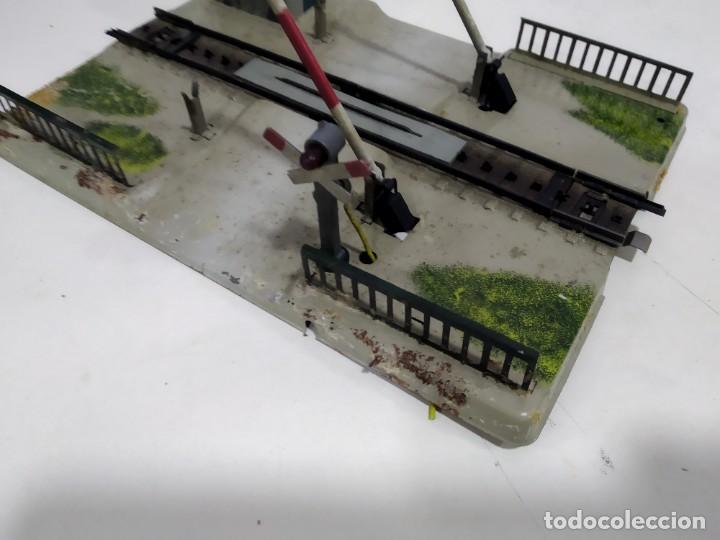 Trenes escala: ANTIGUO PASO A NIVEL DE MARKLIN - Foto 4
