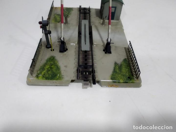 Trenes escala: ANTIGUO PASO A NIVEL DE MARKLIN - Foto 5