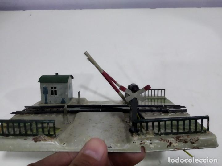 Trenes escala: ANTIGUO PASO A NIVEL DE MARKLIN - Foto 6