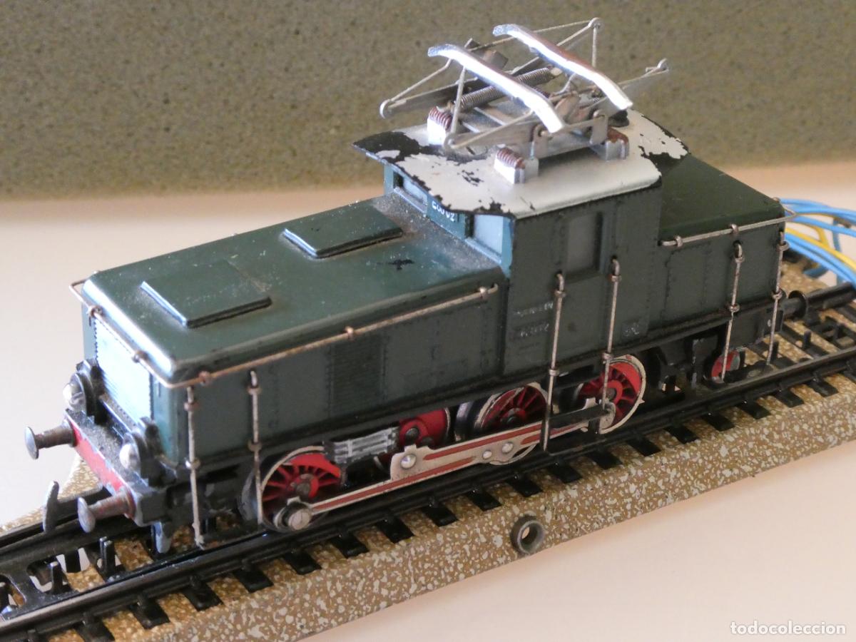 Trenes Escala: MAQUETA FERROVIARIA. MARKLIN ALEMANIA ESCALA H0. LOCOMOTORA MANIOBRAS EL&Eacute;CTRICA E6302. 250GR