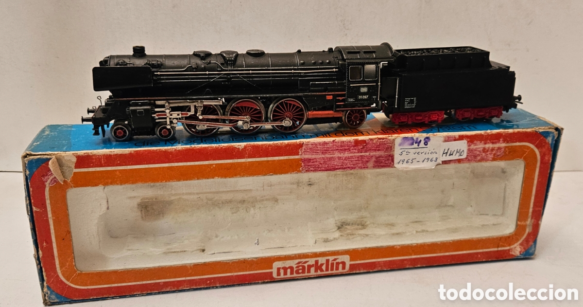 Trenes Escala: MARKLIN 3048 H0 - LOCOMOTORA VAPOR DB 01 097 CON FUM&Iacute;GENO