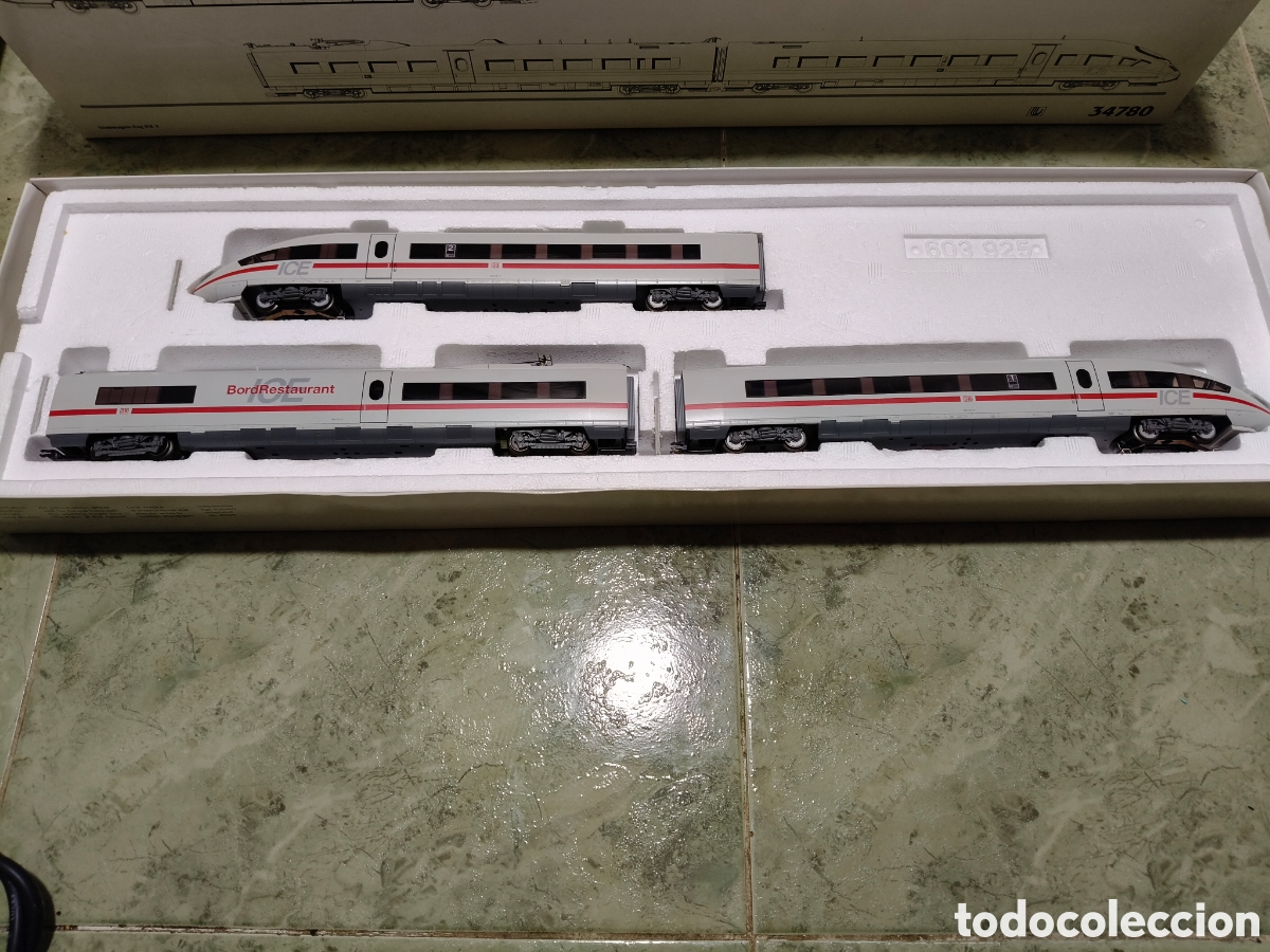 Trenes Escala: Tren m&auml;rklin 34780 ICE 3 escalera H0
