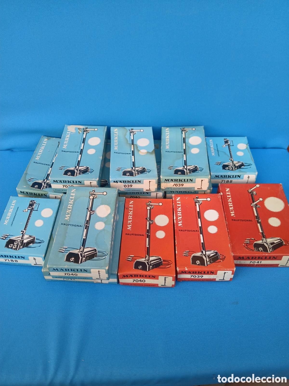 Trenes Escala: LOTE, 14 SEM&Aacute;FOROS MARKLIN ESCALA HO EN CAJA ORIGINAL * NUEVOS*
