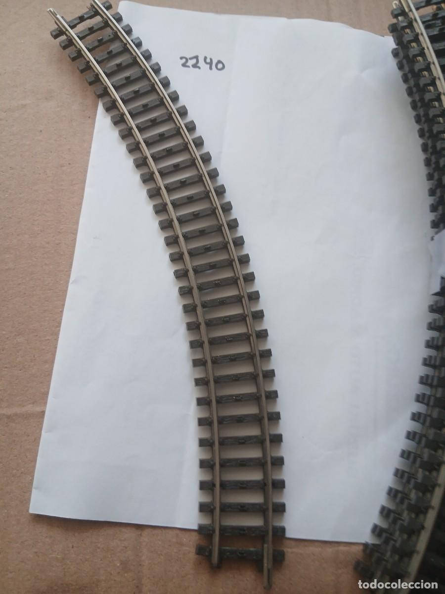 Scale Trains: via marklin K curva 2240