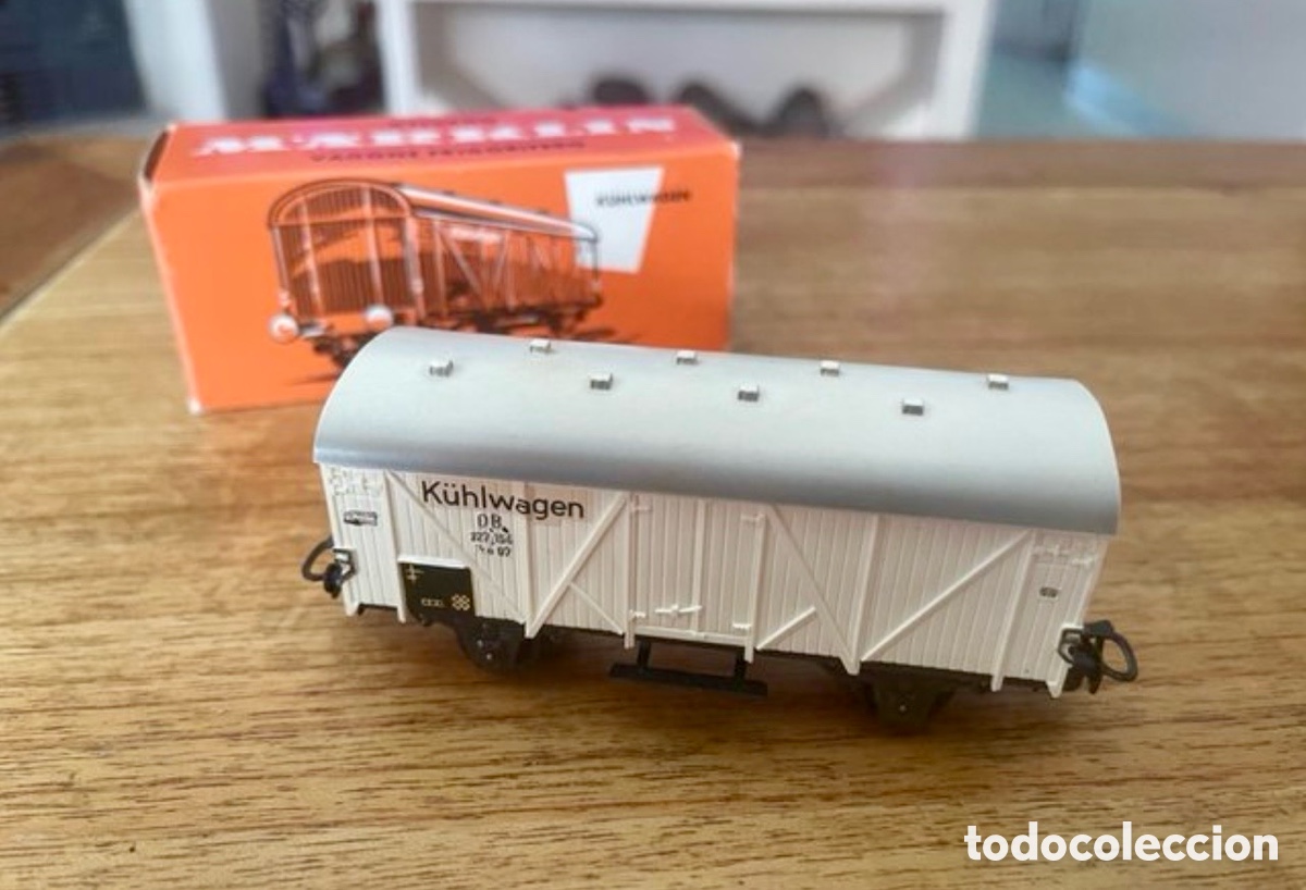 Trenes escala: M&auml;rklin 4508 Vag&oacute;n frigor&iacute;fico DB con caja