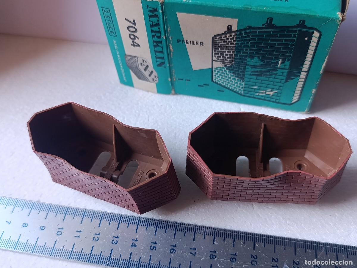 Trenes escala: MARKLIN - DESPIECE PILARES DE PUENTE MOD. 7064 - ESC. HO - ALEMANIA ( EL PLASTICO SE HA DEFORMADO )