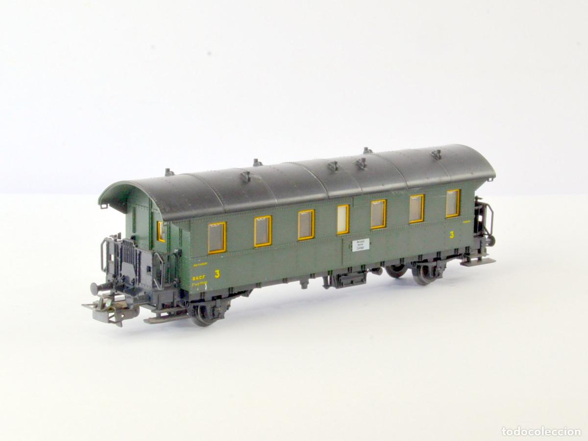 Trenes escala: M&auml;rklin Escala H0 4105 Vag&oacute;n de Pasajeros 3&ordf; Clase SNCF con Caja