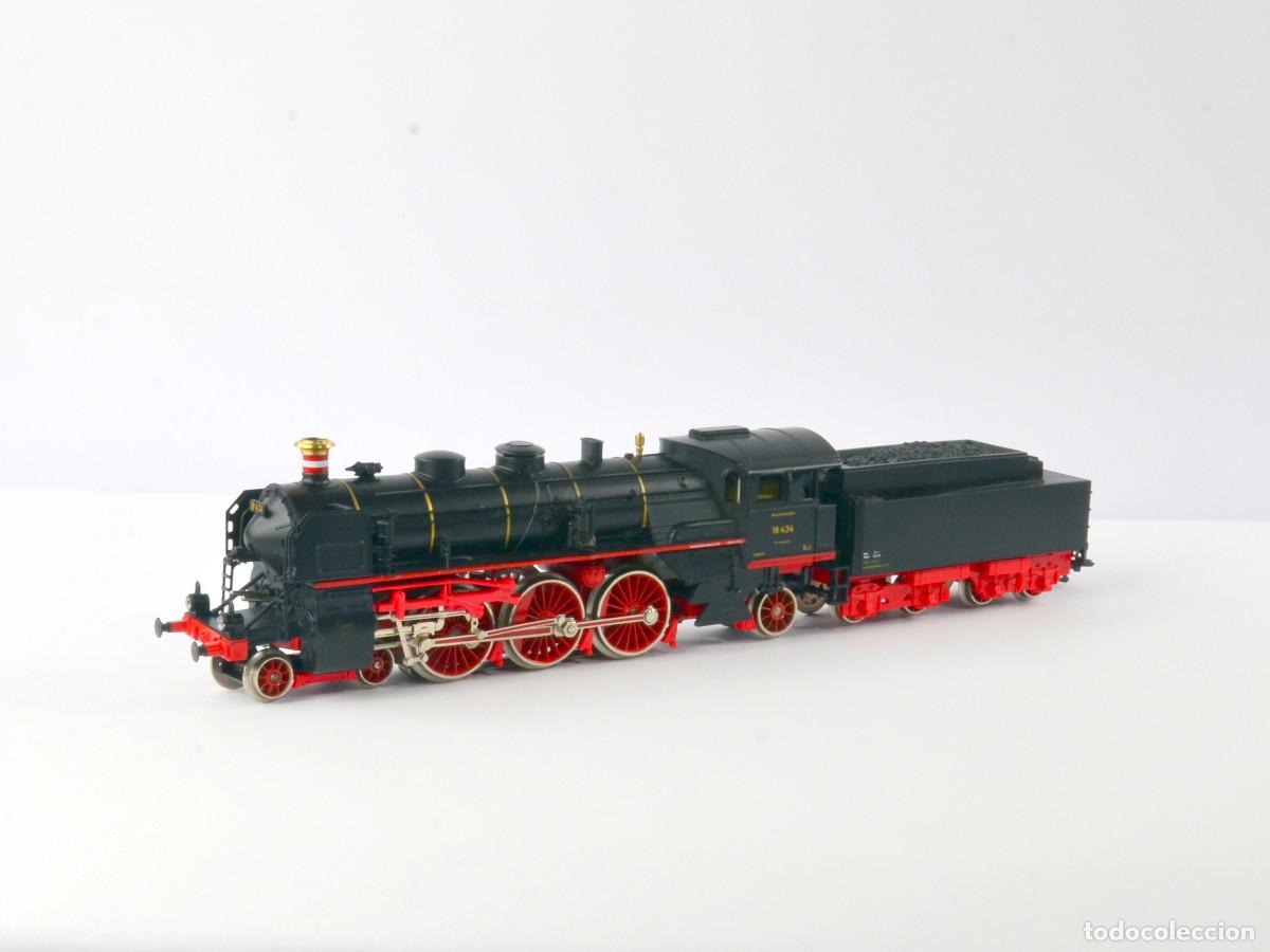 Trenes escala: M&auml;rklin Trenes Escala H0 3518 Locomotora de Vapor BR18 DR Rheingold Digital Tams con Caja