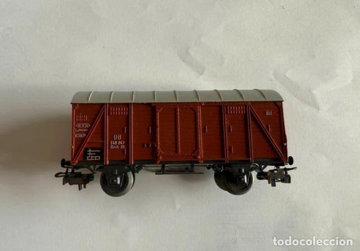 Trenes escala: M&auml;rklin 4410 vag&oacute;n cerrado DB Gmh 39 puertas correderas H0