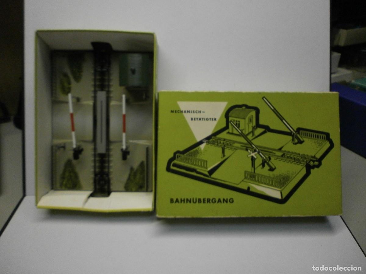 Trenes escala: marklin h0 ref 7390 en su caja paso a nivel