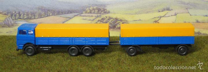 Trenes escala: Cami&oacute;n Wiking con remolque - Foto 1