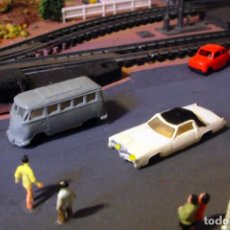 Trenes Escala: FURGONETA VW Y TURISMO DE BACHMANN