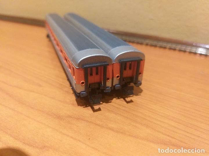 Trenes Escala: Pareja de coches mixtos de 1ª y 2ª clase Marca Minitrix. Muy buen estado. - Foto 29 - 300574093