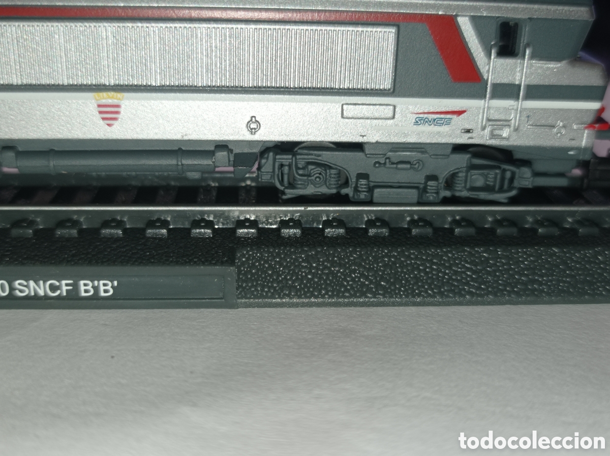 Trenes escala: Locomotora est&aacute;tica 22200 SNCF BB - Foto 3