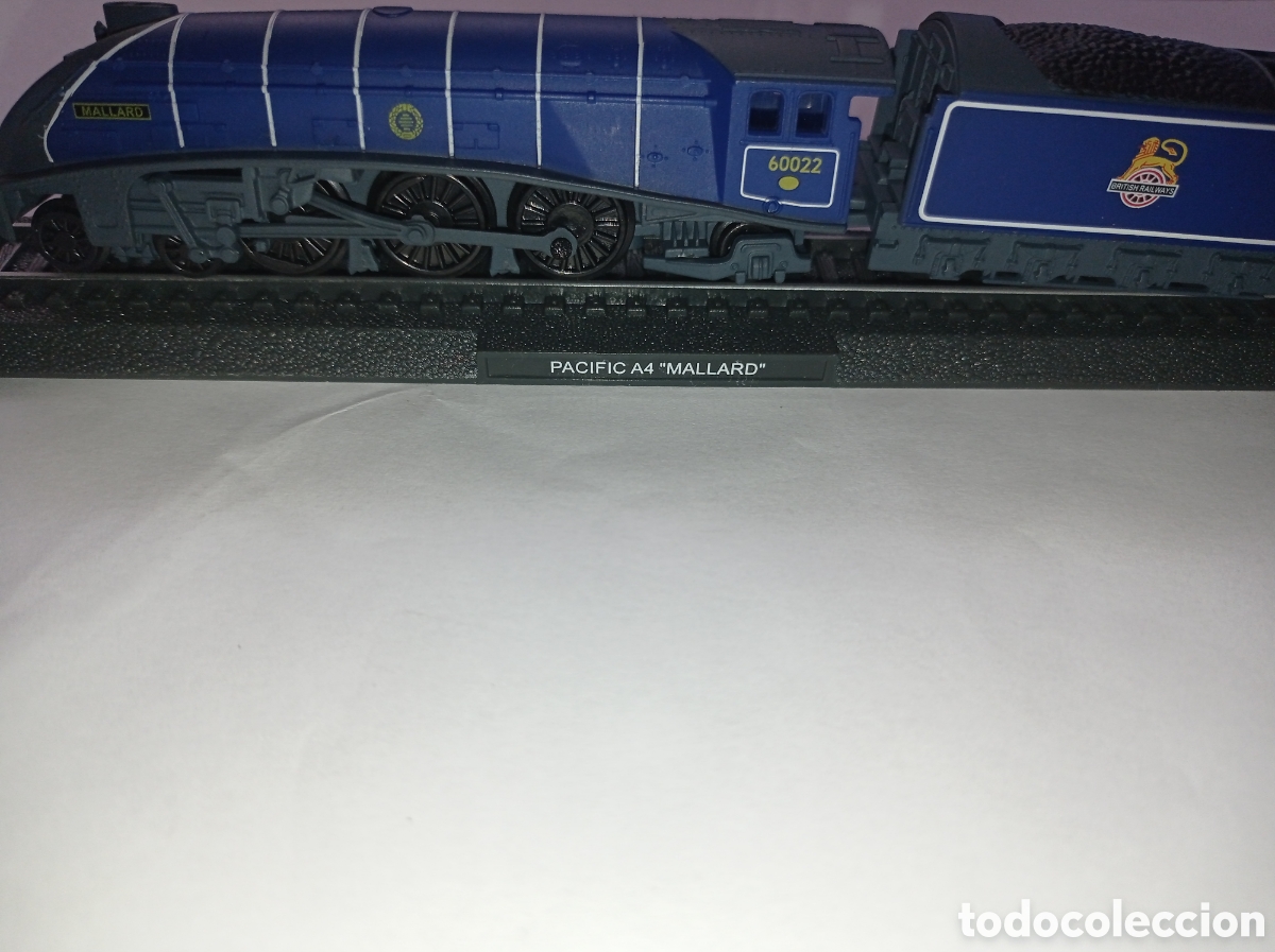 Trenes escala: Locomotora est&aacute;tica PACIFIC A4 MALLARD - Foto 9