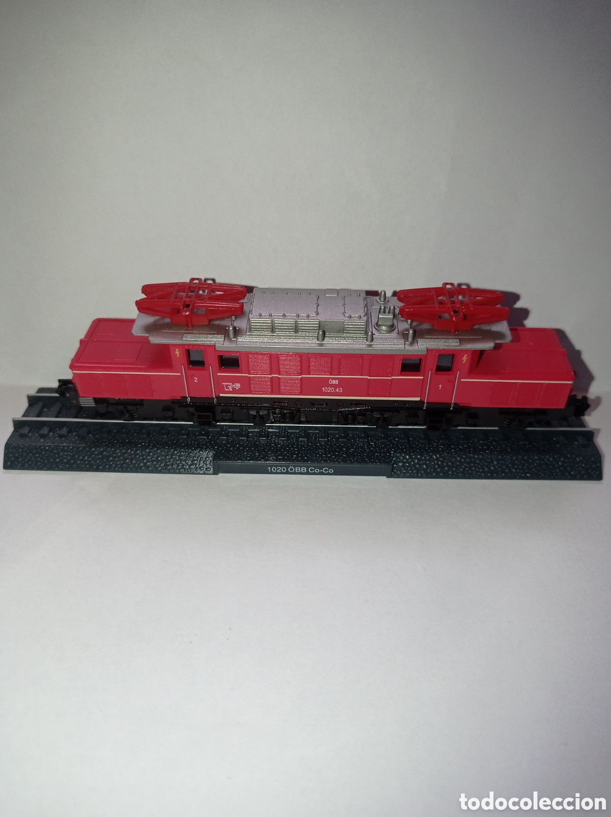 Trenes escala: Locomotora est&aacute;tica 1020 &Ouml;BB Co-Co - Foto 7