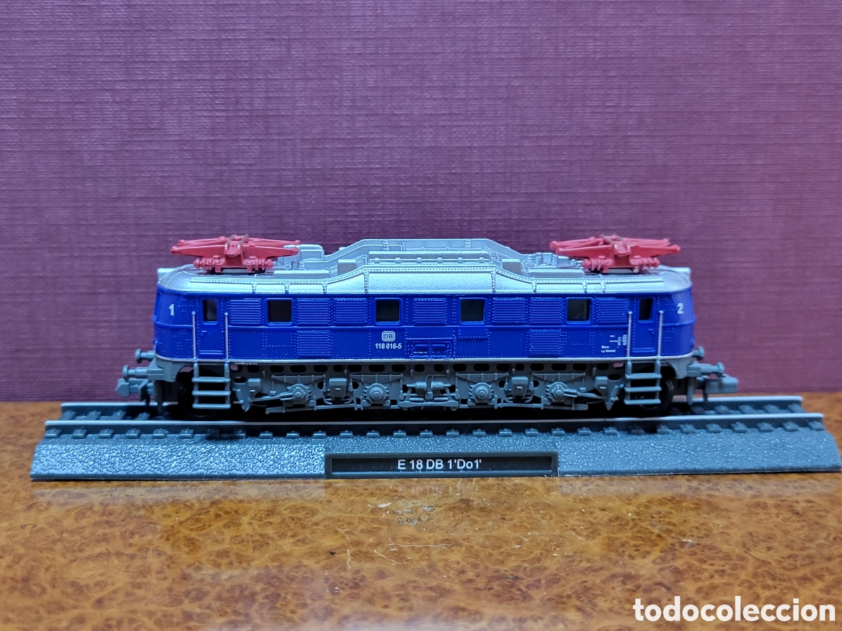 Trenes escala: LOCOMOTORA ESTATICA. ESCALA N. E 18 DB 1Do1. - Foto 1