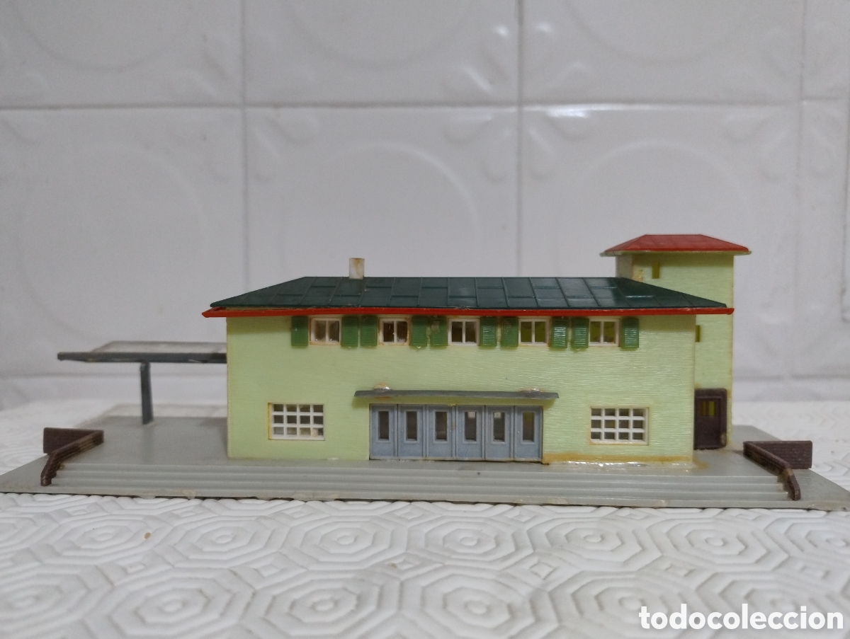 Trenes escala: Estaci&oacute;n de tren Faller Germany - Foto 2