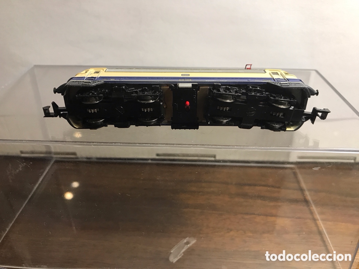 Trenes escala: LOCOMOTORA TRIX DB E101308 CON LUZ - Foto 5