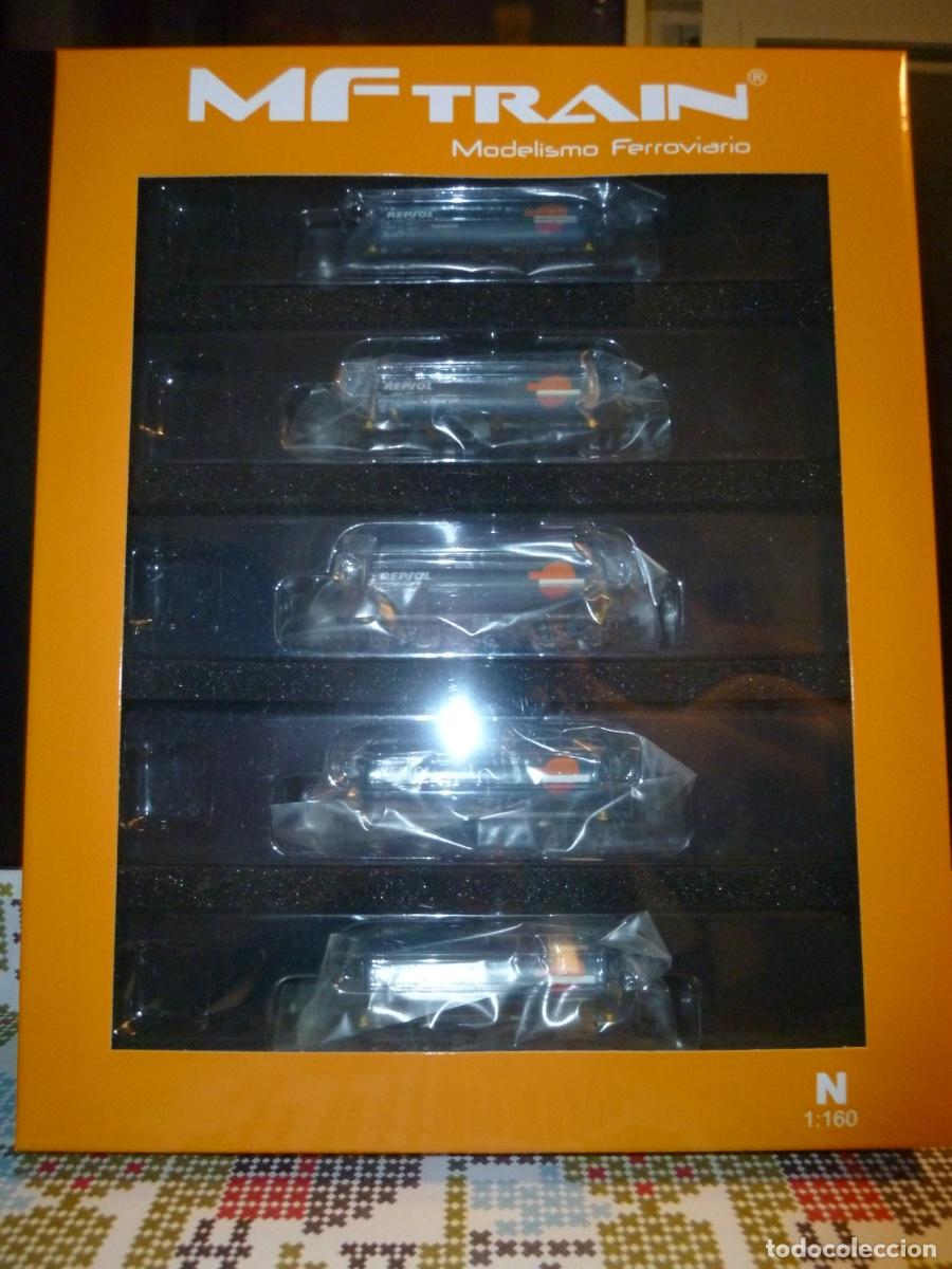 Trenes Escala: SET CISTERNAS ZAES REPSOL-TRANSFESA COMPLETA (5 VAGONES) MF-TRAIN