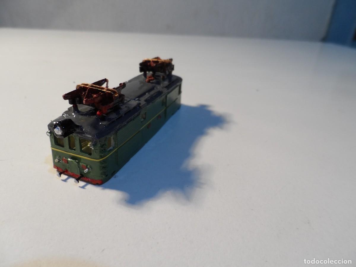 Modelleisenbahnen: LOCOMOTORA RENFE SERIE 1000 ESCALA N