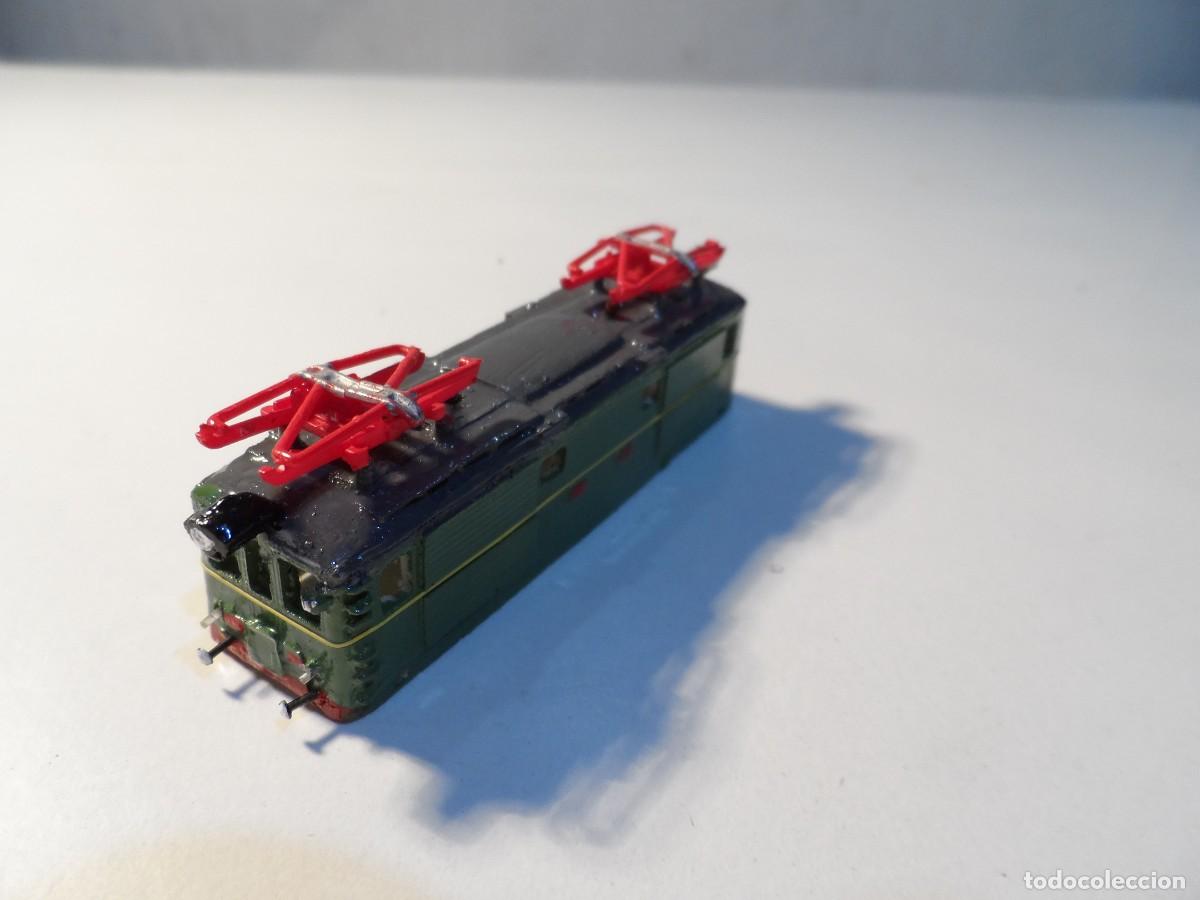 Modelleisenbahnen: CARROCERIA LOCOMOTORA SERIE 1000 DE RENFE ESCALA N