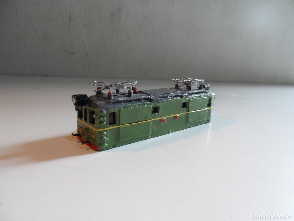 Trenes Escala: CARCASA DE LA LOCOMOTORA RENFE SERIE 1000 ESCALA N