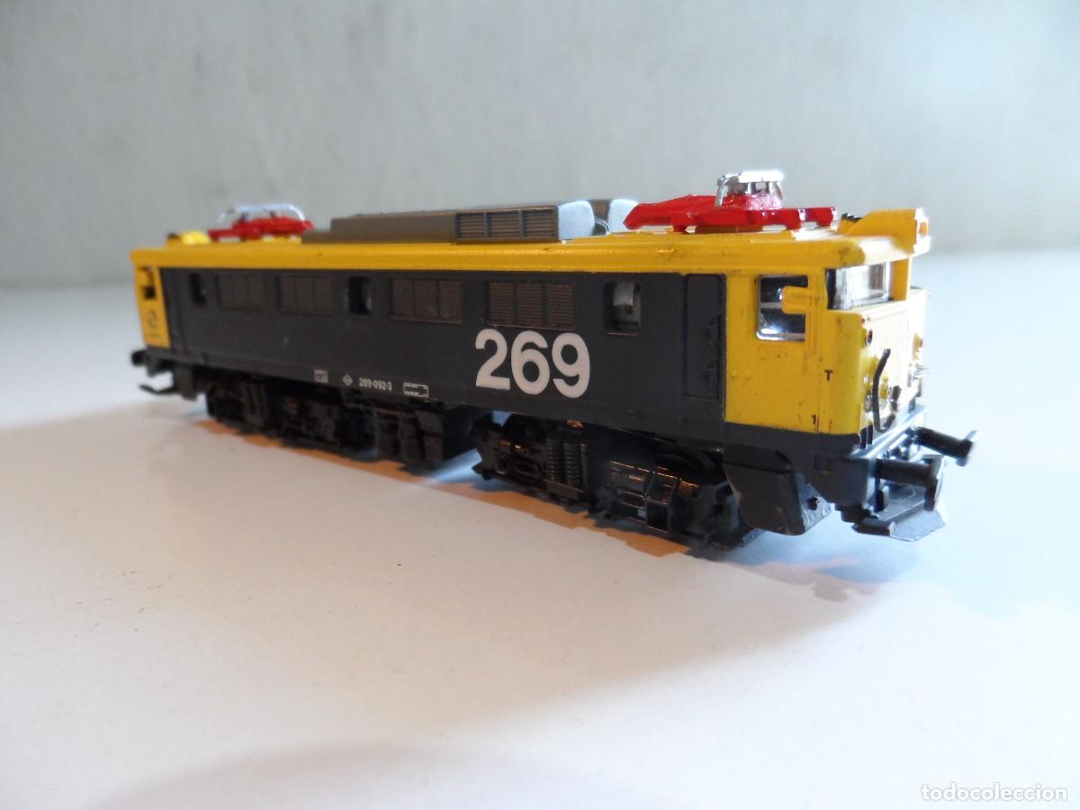 Trenes Escala: LOCOMOTORA 269 RENFE REMOTORIZADA CON KATO ESCALA N