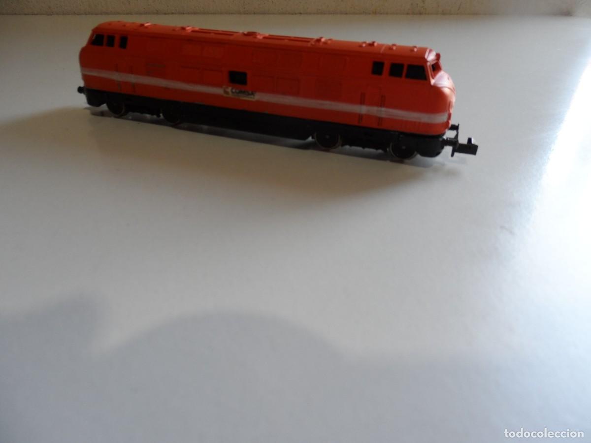 Trenes Escala: LOCOMOTORA MINITRIX CON LUZ ESCALA N