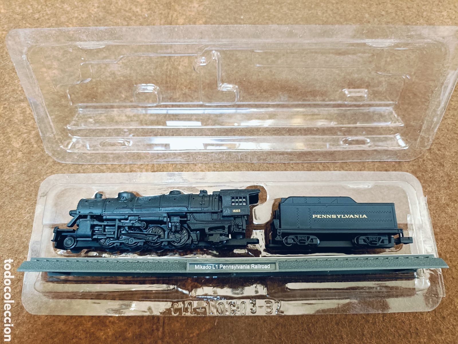 Trenes Escala: LOCOMOTORA ESTATICA. MIKADO L1 PENNSYLVANIABRAILROAD. EN BLISTER ORIGINAL