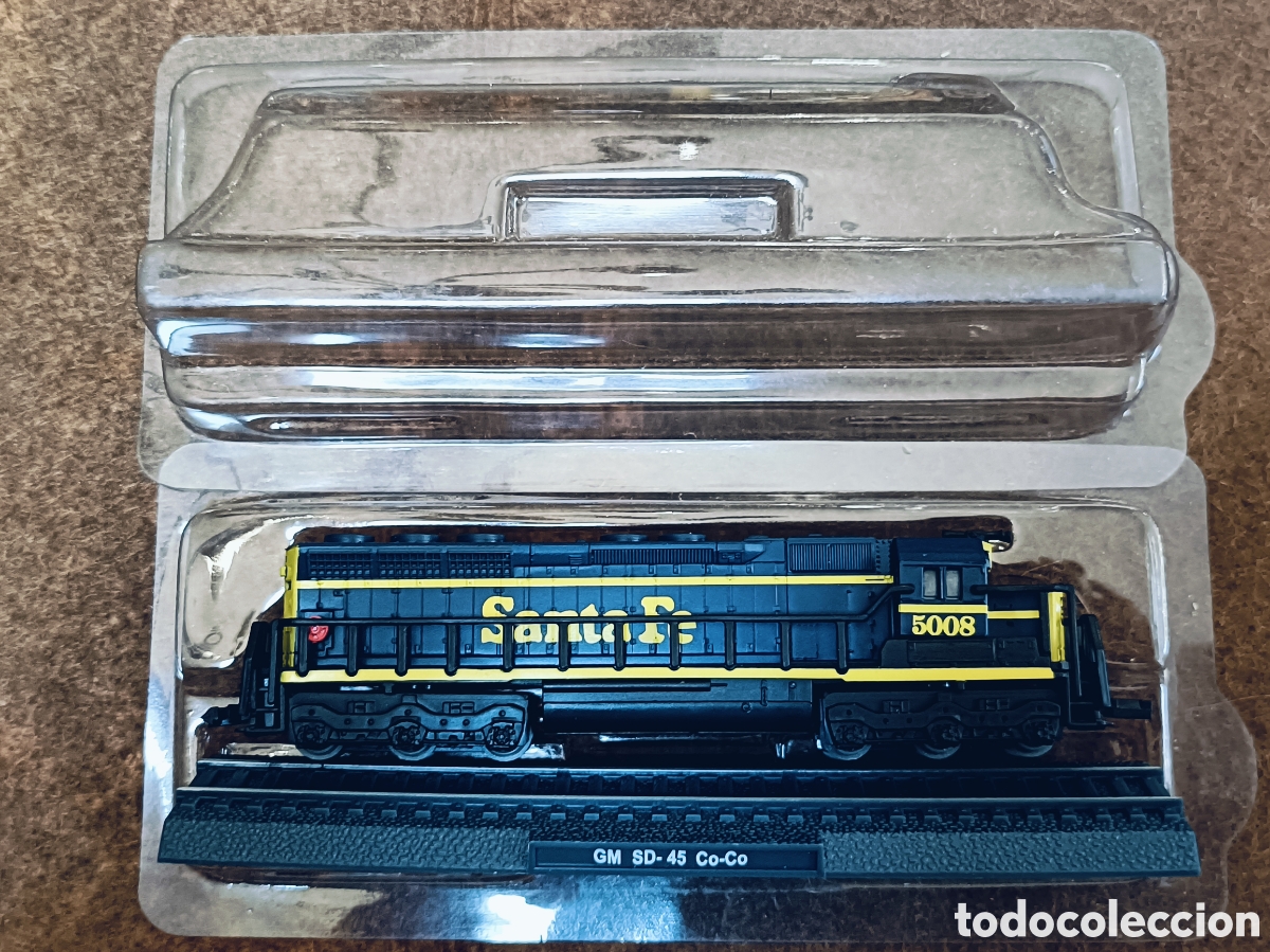 Trenes Escala: LOCOMOTORA ESTATICA. GM SD-45 Co-Co. EN BLISTER ORIGINAL