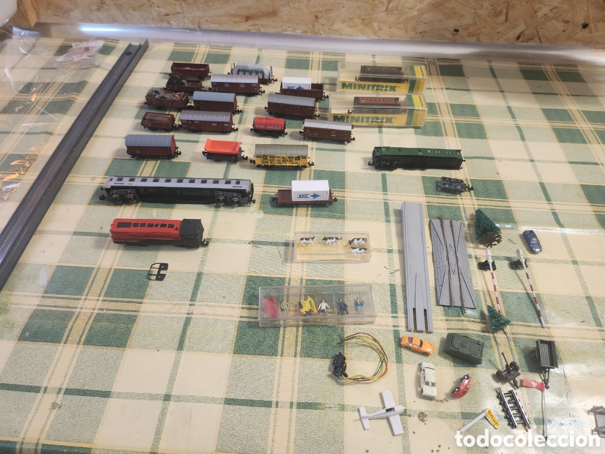 Trenes Escala: Lote 20 vagones y una locomotora escala N