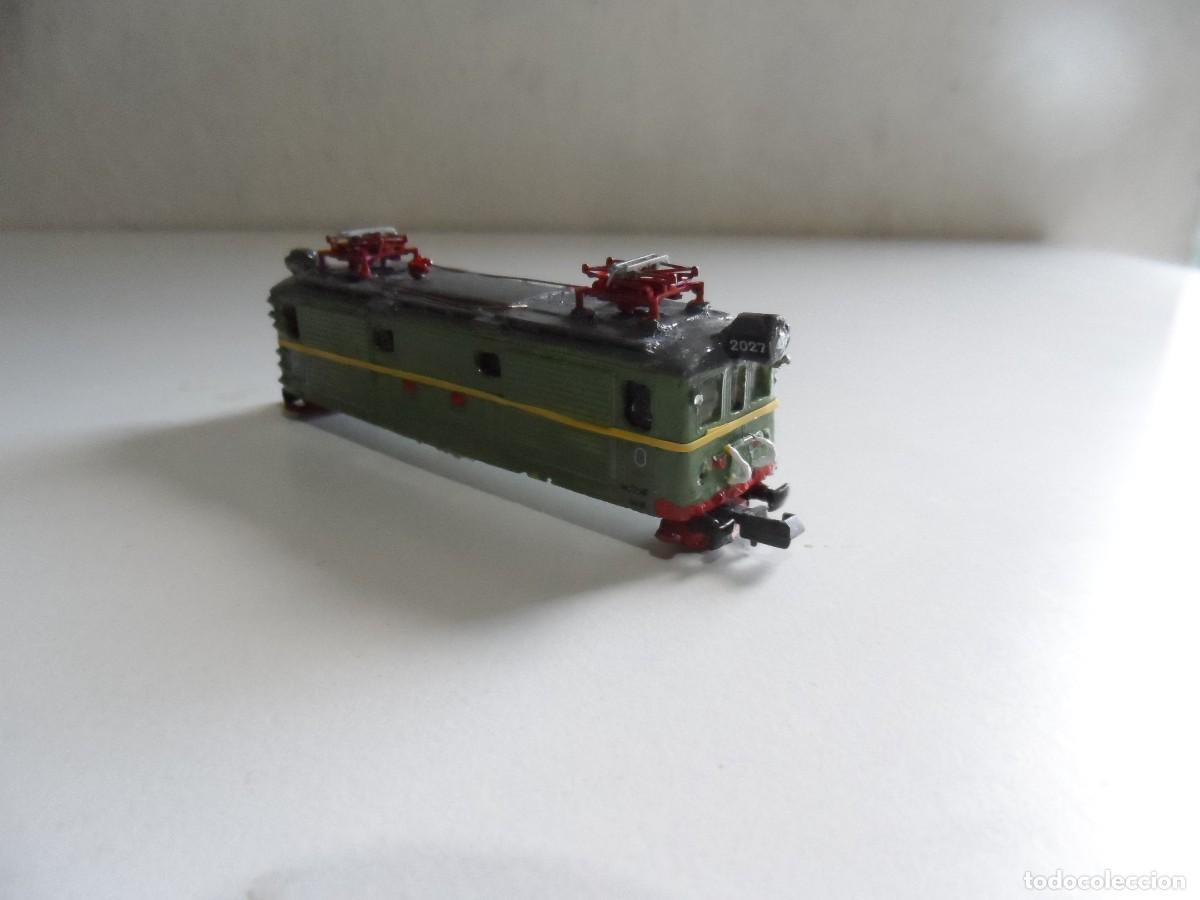 Trenes Escala: CARCASA DE LA LOCOMOTORA RENFE SERIE 1000 ESCALA N