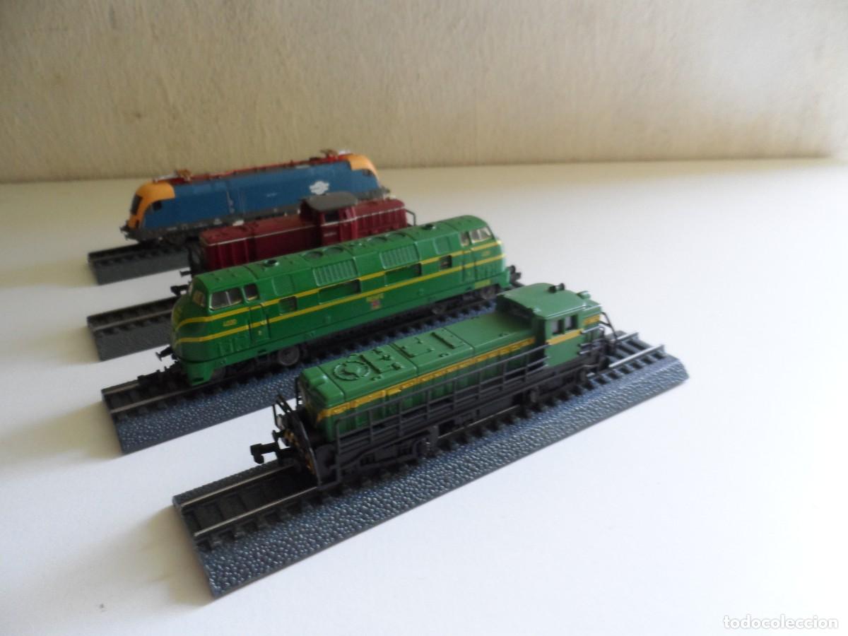 Trenes Escala: 4 LOCOMOTORAS ESTATICAS SIN MOTOR ESCALA N