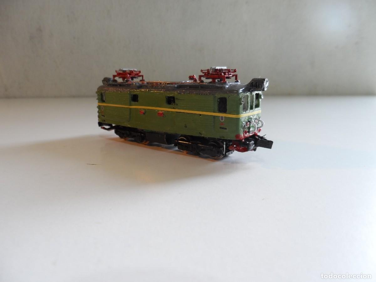 Trenes Escala: LOCOMOTORA RENFE 1000 MOTORIZADA CON MINITRIX ESCALA N
