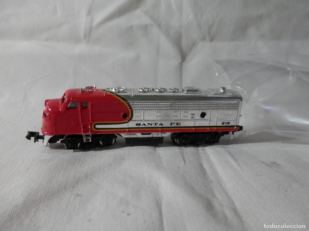 Trenes escala: LOCOMOTORA DIESEL AMERICANA ESCALA N DE BACHMANN CON LUZ