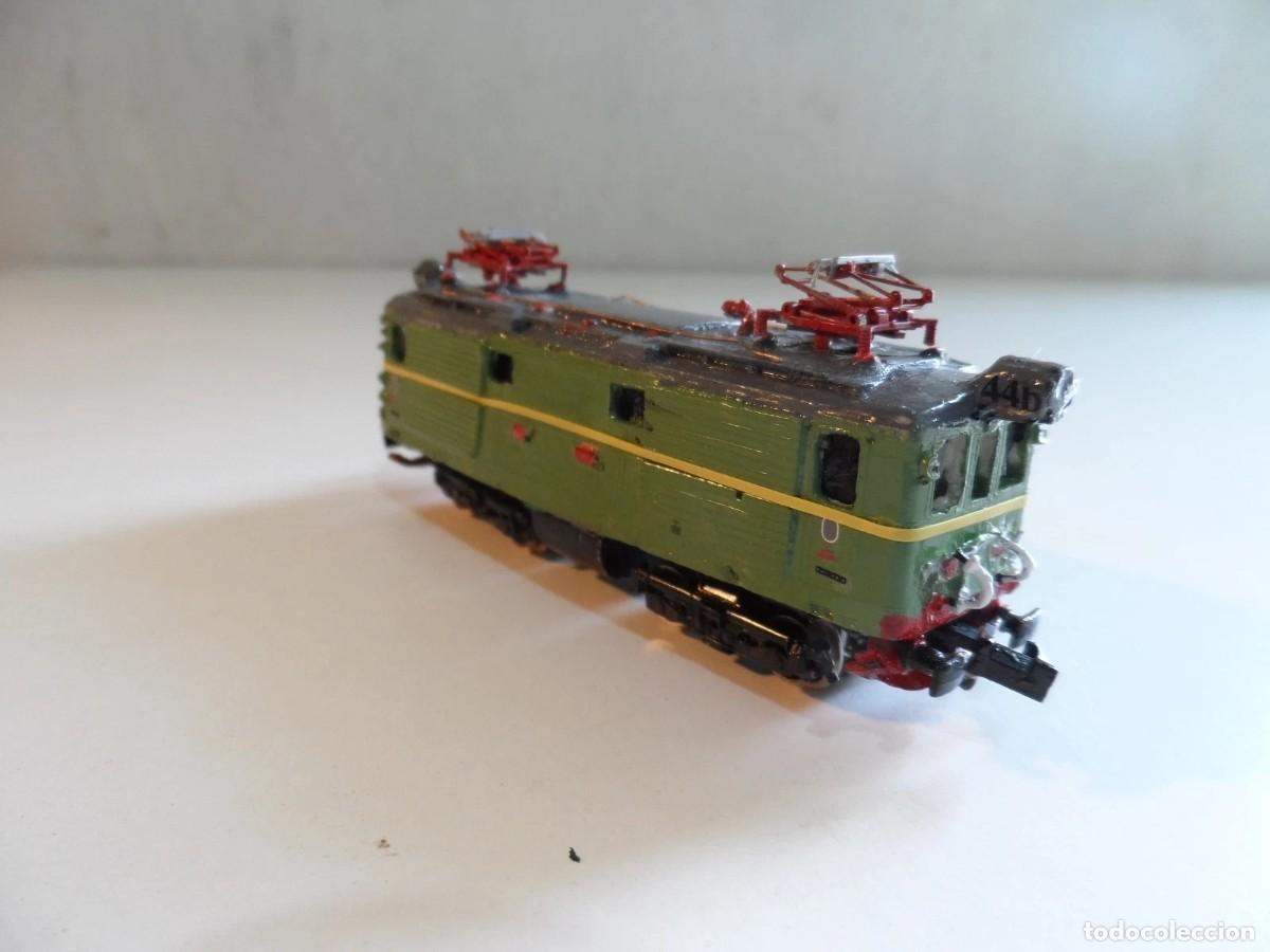 Trenes escala: LOCOMOTORA RENFE 1000 MOTORIZADA CON MINITRIX ESCALA N