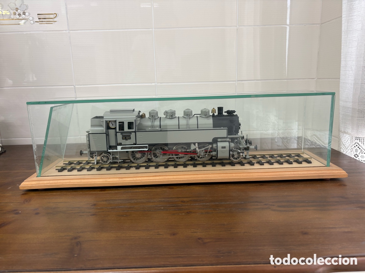 Trenes escala: Locomotora Aster Hobby BR 86 005 Live Steam Escala 1 (Gauge 1) Deutsche Reichsbahn con vitrina