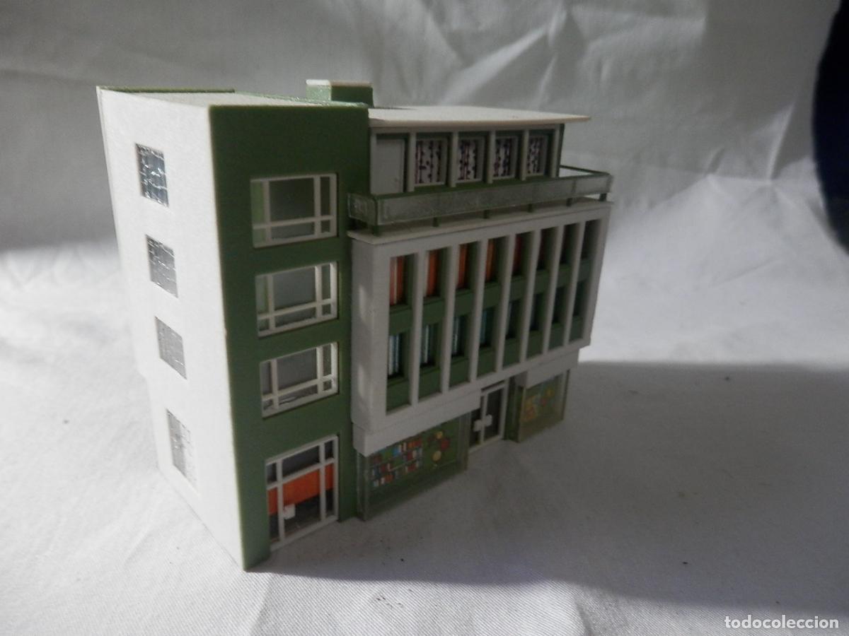 Trenes escala: EDIFICIO ESCALA N DE VOLLMER