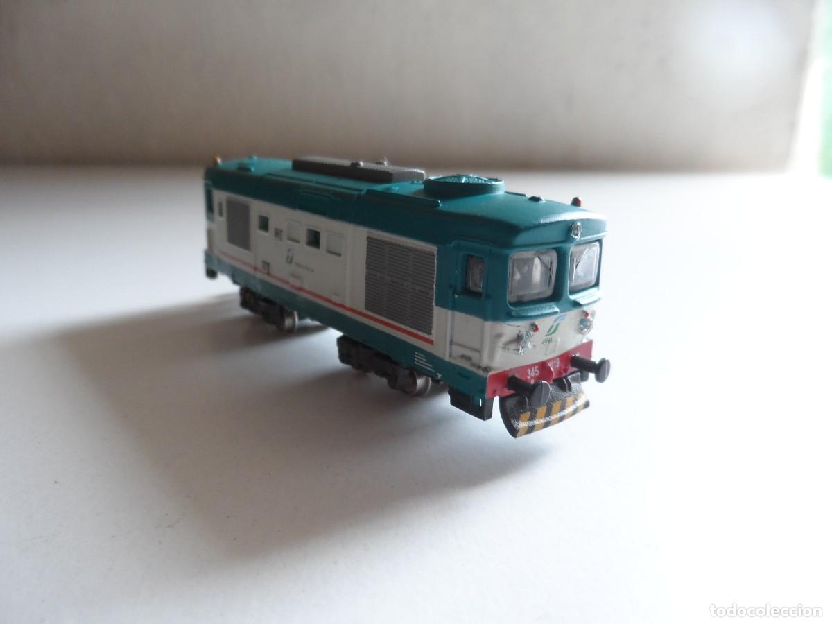 Trenes escala: LOCOMOTORA FD 345 MOTORIZADA CON KATO ESCALA N