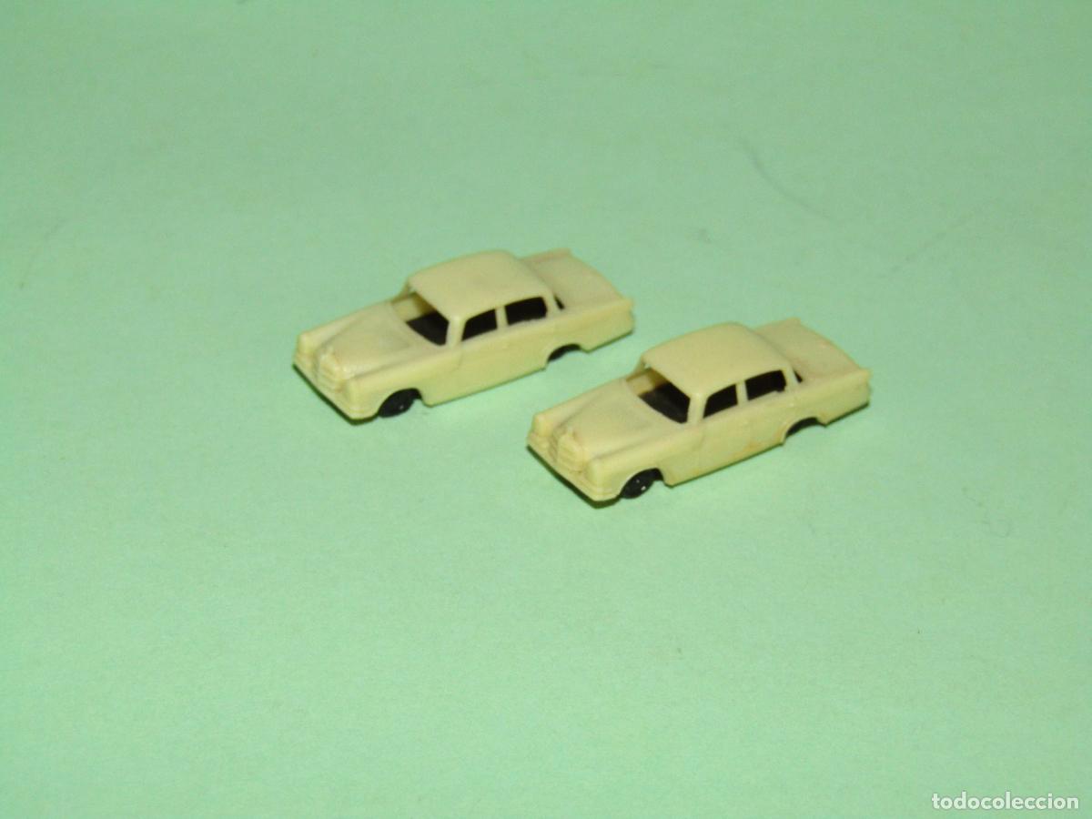 Trenes escala: Antigua Pareja de Autom&oacute;viles MERCEDES en Escala *N* y 1/160 de LIMA
