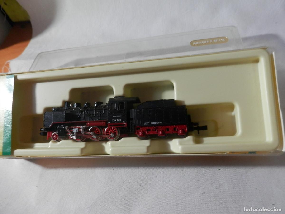 Trenes escala: LOCOMOTORA VAPOR DE LA DB ESCALA N DE MINITRIX
