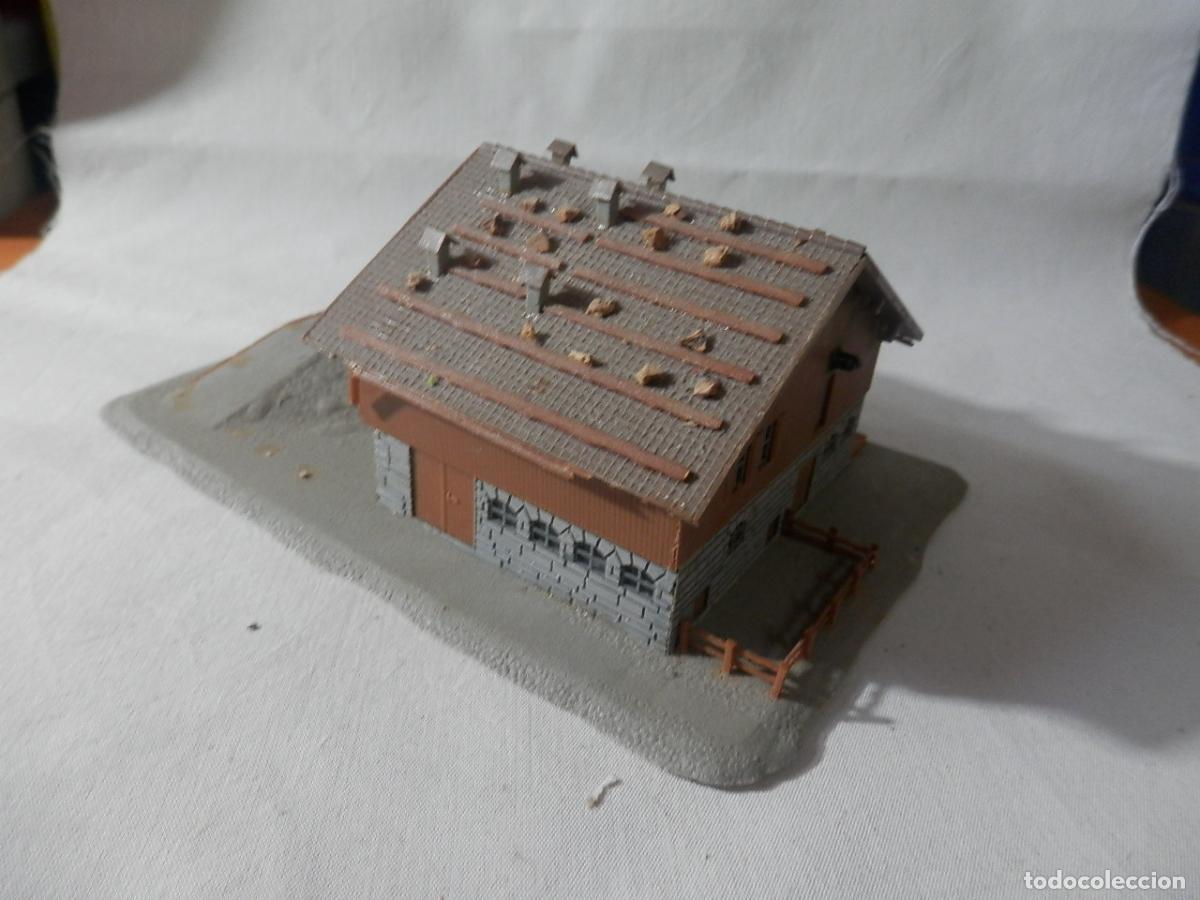 Scale Trains: EDIFICIO DE MONTA&Ntilde;A ESCALA N DE FALLER