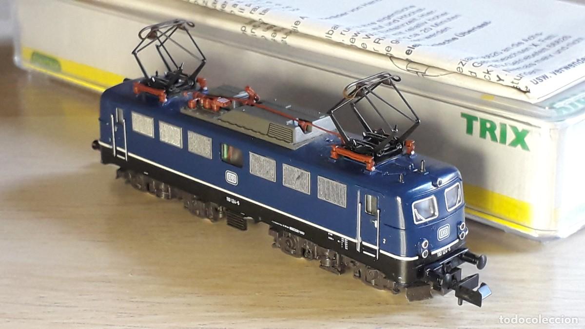 Trenes escala: Locomotora BR 110 124-5 DB con luz # 12760, esc N, Minitrix made in Germany, original a&ntilde;os 80-90.