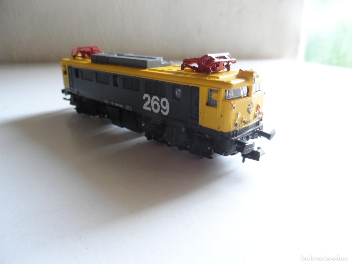 Scale Trains: LOCOMOTORA 269 RENFE REMOTORIZADA CON KATO ESCALA N