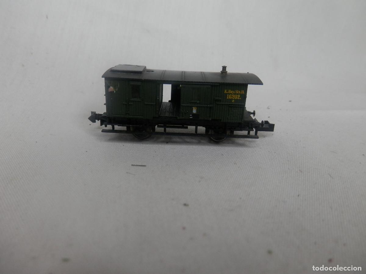 Trenes escala: VAGON FURGON ESCALA N DE MINITRIX