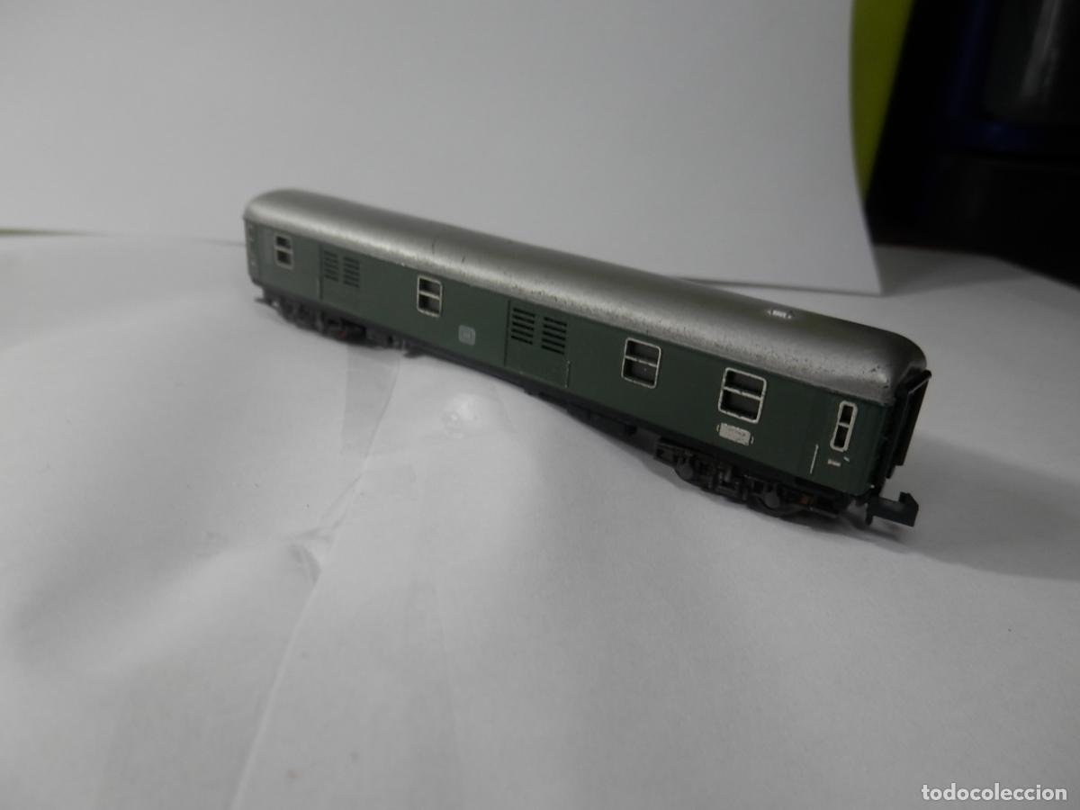 Trenes escala: VAGON FURGON ESCALA N DE MINITRIX