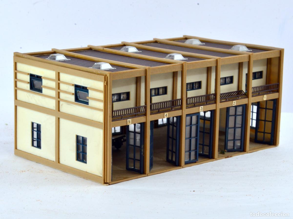 Trenes escala: Vollmer Edificios Escala N Dep&oacute;sito de 5 Vehiculos con Dos Edificios Anexos - Foto 4